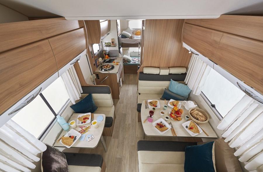 Интерьер Pilote Pacific P700 Essentiel 2015 года  (фото 4 из 4)